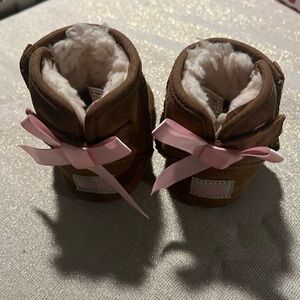 Baby UGG little boots